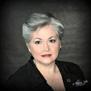 Meet your Posher, Anita